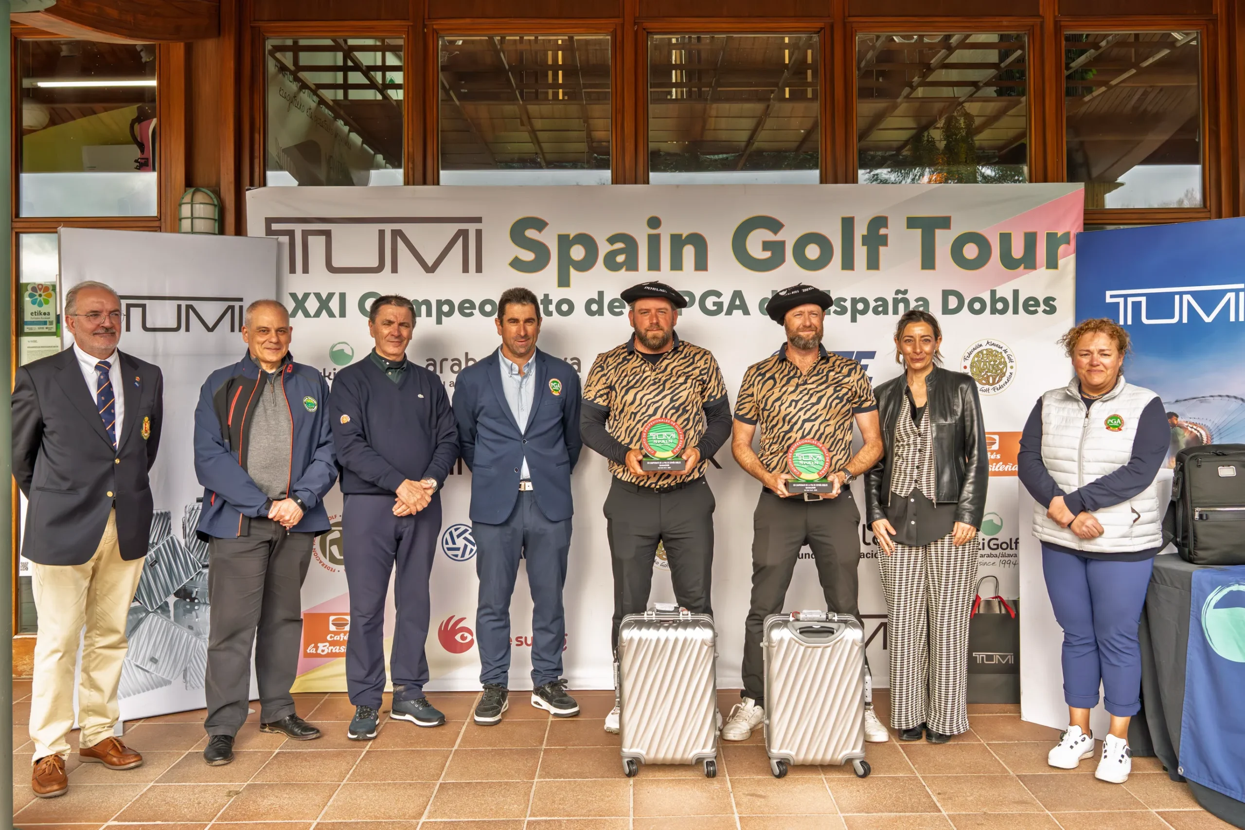 NP El XXI Campeonato PGA Dobles abre con brillantez el II TUMI Spain Golf Tour pese a las duras condiciones meteorológicas en Izki Golf 1