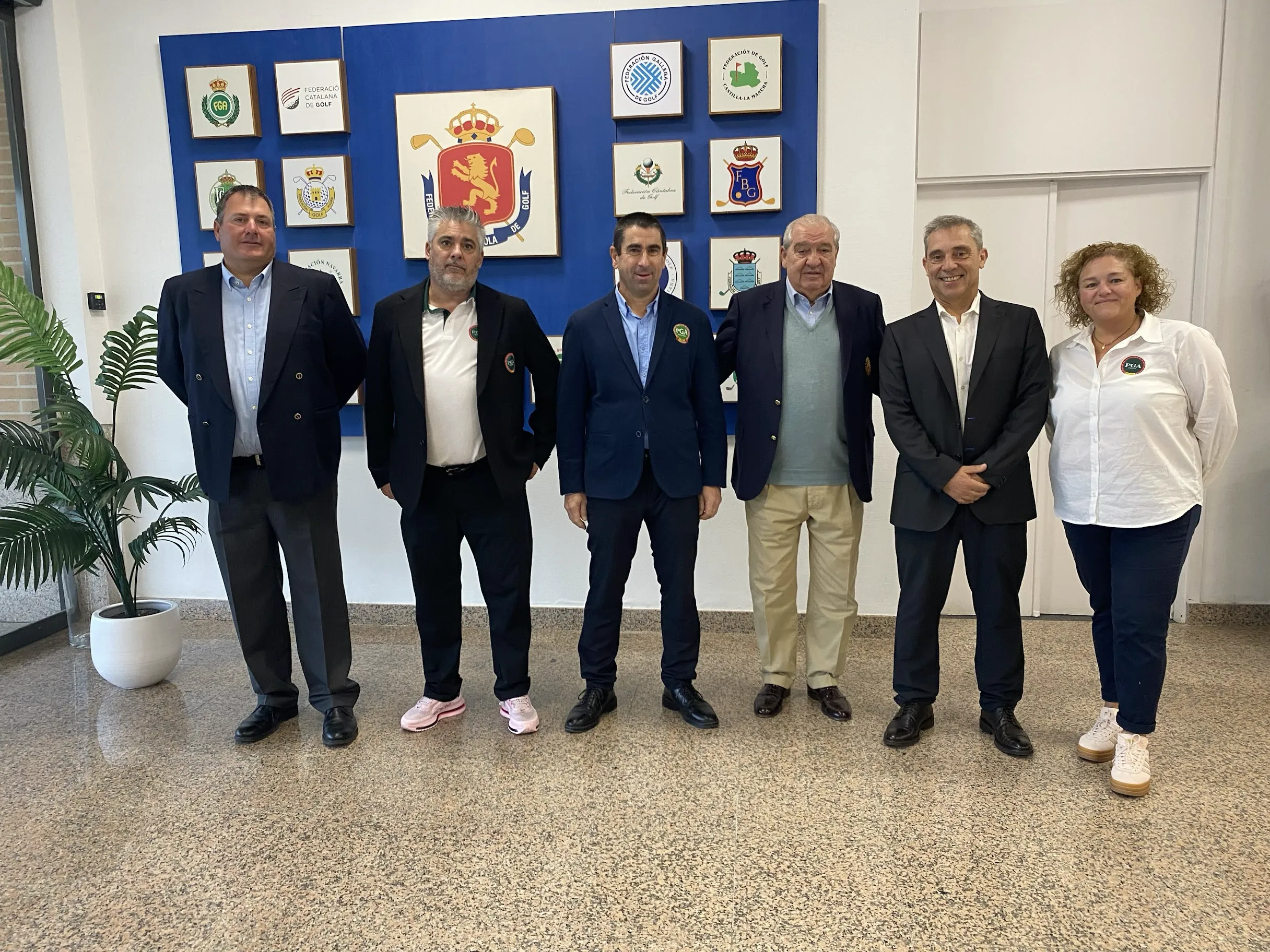 La RFEG y la PGA de España firman un convenio para fortalecer el profesionalismo del golf español