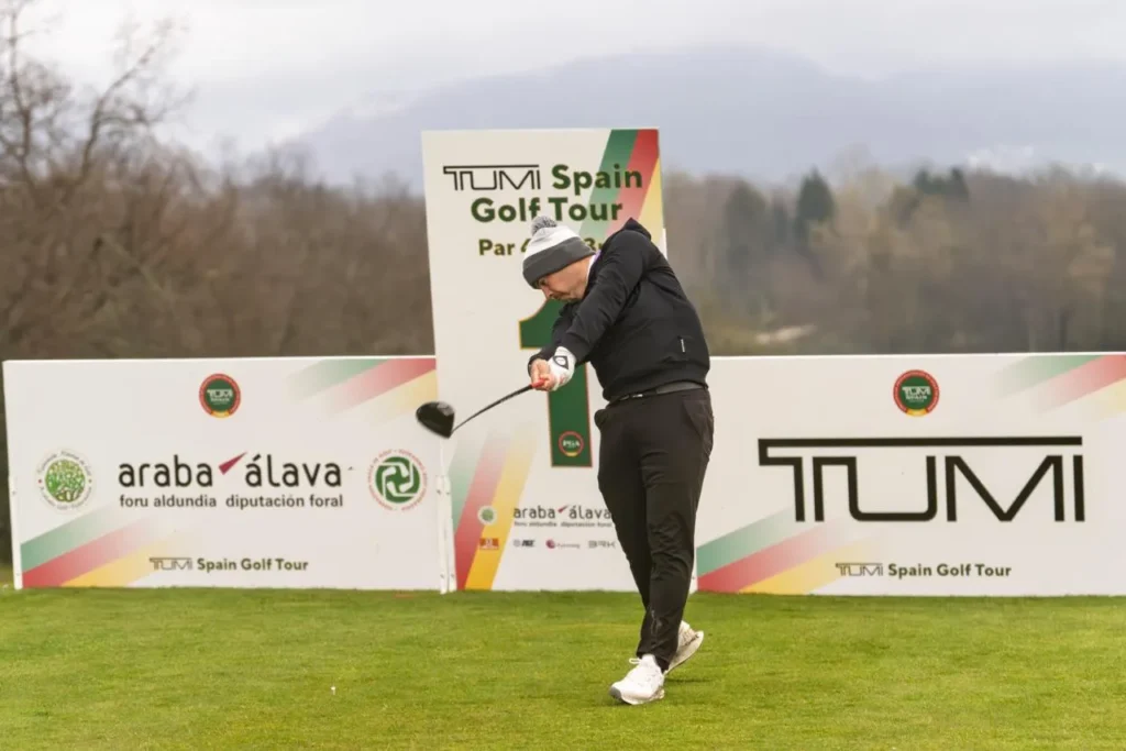 III TUMI Spain Golf Tour en Izki Golf durante el Campeonato de la PGA de España Dobles