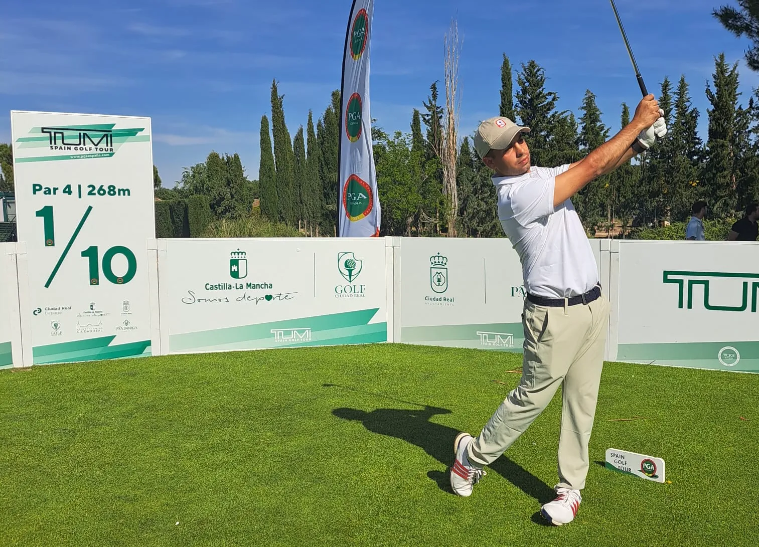 Sigot López lidera el IV Open de Ciudad Real con un histórico 59 (−12) en una primera jornada de ensueño
